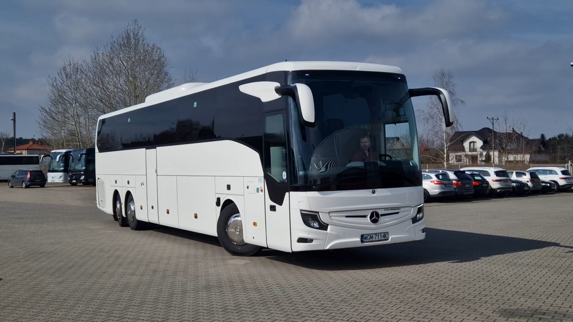 zarezerwujautokar.pl